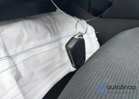 2020 Toyota Rav4 Le z USA, uszkodzony, nr VIN 2T3G1RFV3LW116313